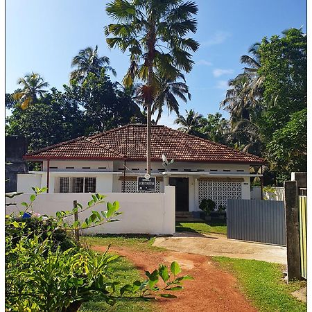 Sri Nimali Guesthouse Hikkaduwa Dış mekan fotoğraf